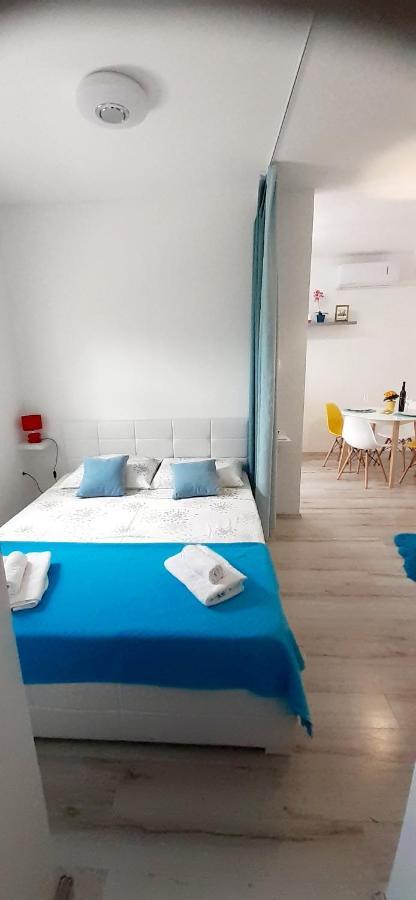 Lennida Studio Apartman With Free Parking Kavran Exterior photo