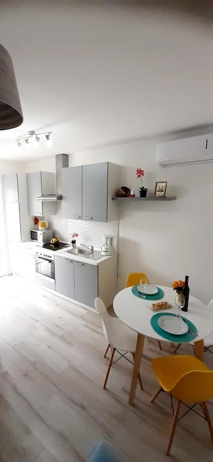 Lennida Studio Apartman With Free Parking Kavran Exterior photo